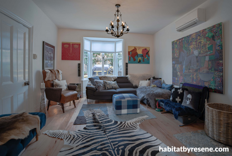 lounge, white lounge, neutral lounge, resene eighth pearl lusta, white living room