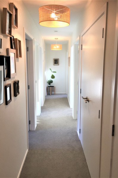 Hana and Samuel make space for six Hana and Samuel make space for six