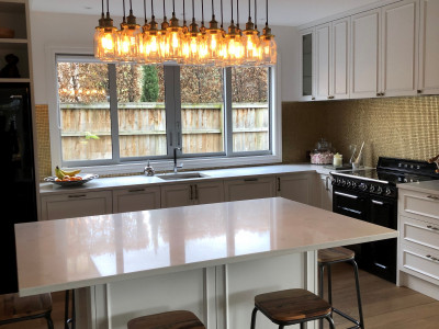 Sarah’s grand and glittering Riccarton home