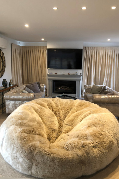 Sarah’s grand and glittering Riccarton home