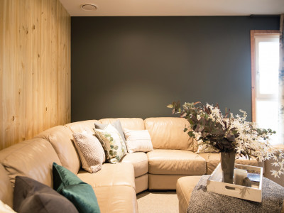 Sarah creates an expertly coloured country chic sanctuary Sarah creates an expertly coloured country chic sanctuary