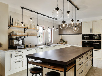 Kitchen and colour