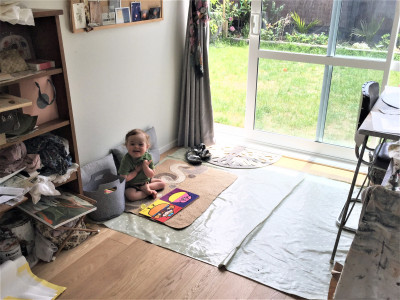 Hana and Samuel make space for six Hana and Samuel make space for six