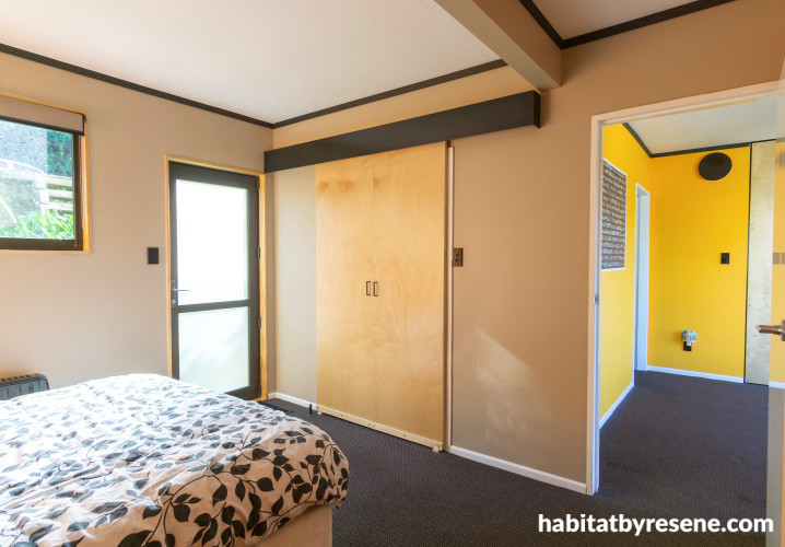 bedroom inspiration, bedroom ideas, yellow feature ideas, brown interior ideas, interior design