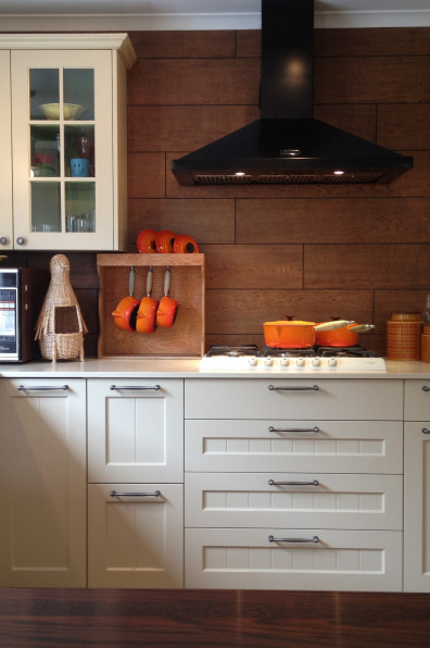 Vintage kitchens keep it real