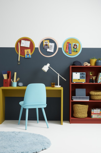 5 ways to use colour to define your desk space