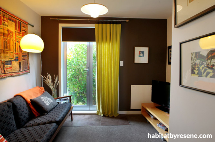 living room, lounge, brown paint, white living room, feature wall, retro lounge