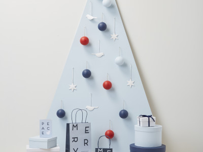 Getting a cohesive holiday look need not break the bank