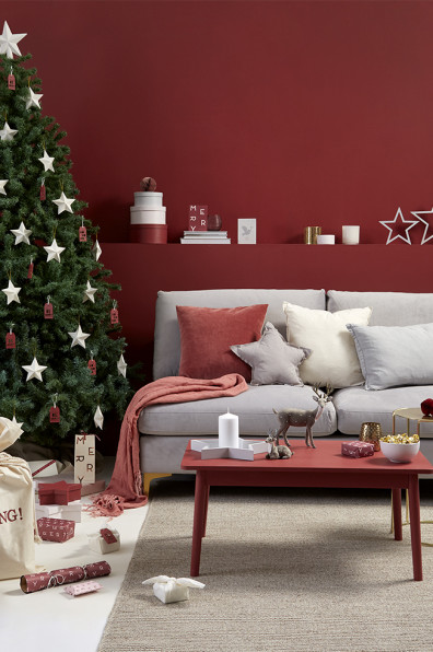 Getting a cohesive holiday look need not break the bank