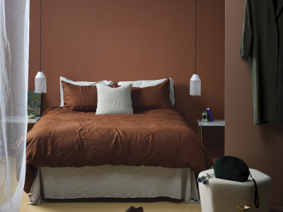 Get the best from bronzy browns