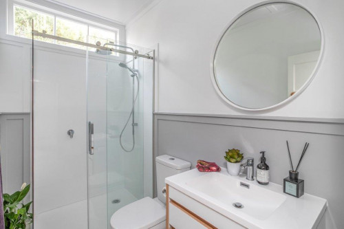 bathroom panelling