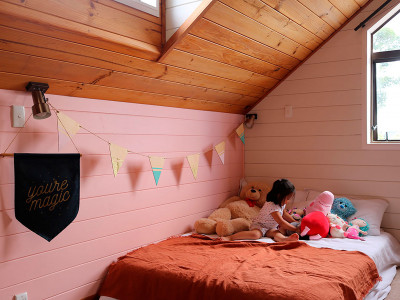 A 1970s Lockwood is transformed into a Scandi-inspired delight with Resene Spanish White A 1970s Lockwood is transformed into a Scandi-inspired delight with Resene Spanish White