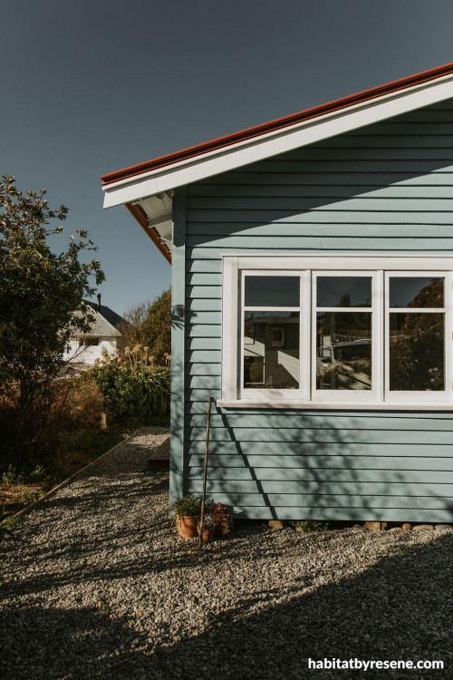 home exterior inspiration, grey home exterior, weatherboard inspo, colourful home inspiration, Resene 