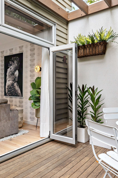 Kelly Gammie gives her Auckland home a light and bright lift