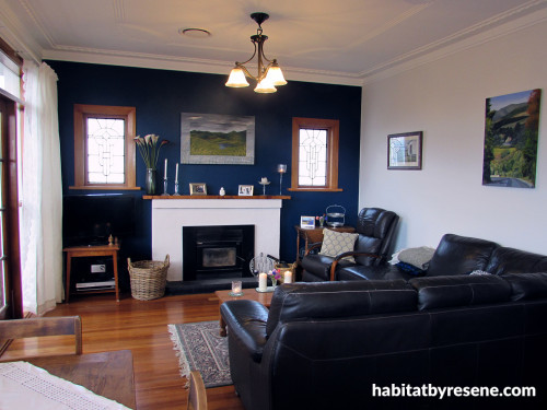 Blue Feature Wall, 50s Living Room, Stained Glass, Modern Fireplace