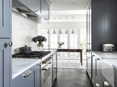 What a transformation! Elegant Resene silver greys and blues take this 1930s Takapuna home from tired to triumph What a transformation! Elegant Resene silver greys and blues take this 1930s Takapuna home from tired to triumph