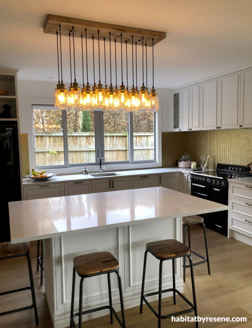 Kitchen island white and gold